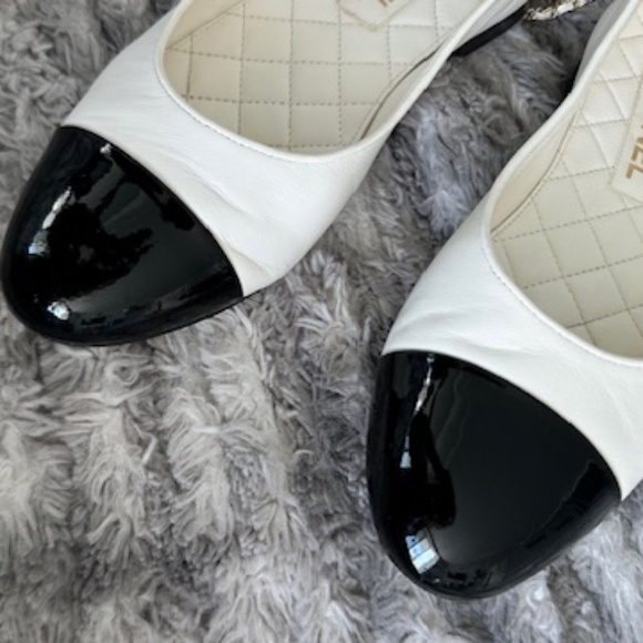 CHANEL CC LOGO Camellia Charm Cap Toe BALLERINA FLATS SHOES 39 - Picture 6 of 14